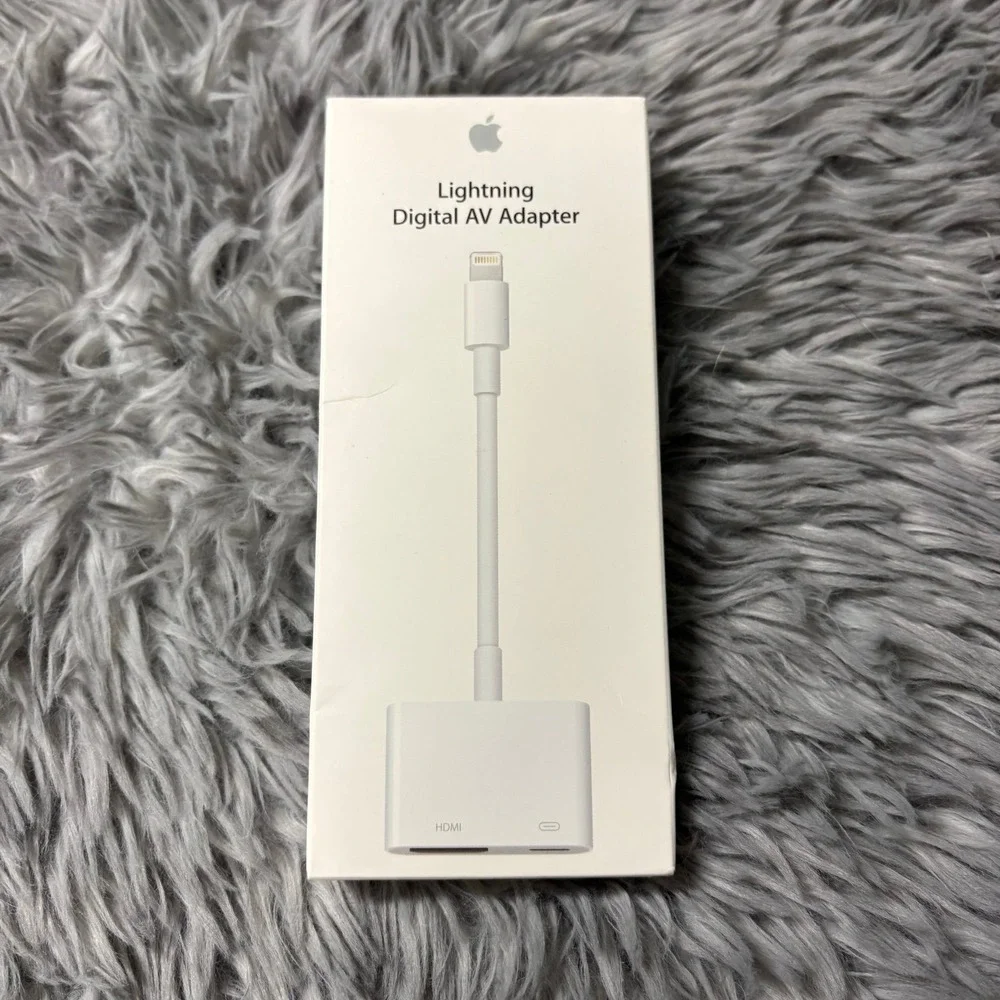 Apple Lightning to Digital AV Adapter With Charge Port White NEW